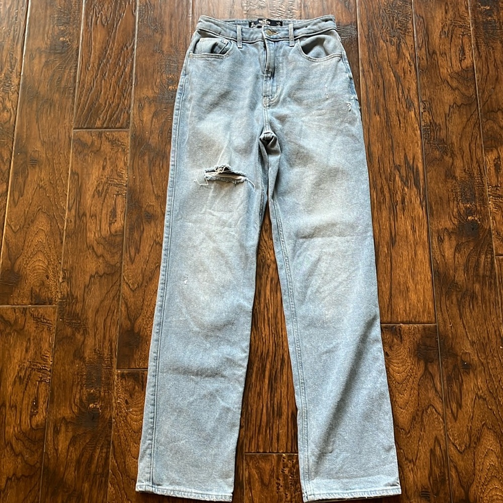 Hollister ultra high rise stacked vintage straight jeans, size 1